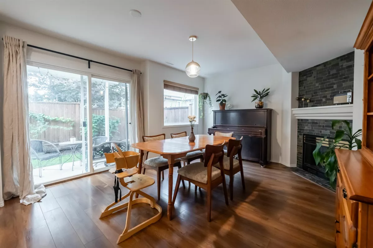 Family Room Photo of 4 9486 Woodbine Street, Chilliwack, BC