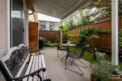 Basement Recreation Room Photo of 4 9486 Woodbine Street, Chilliwack, BC