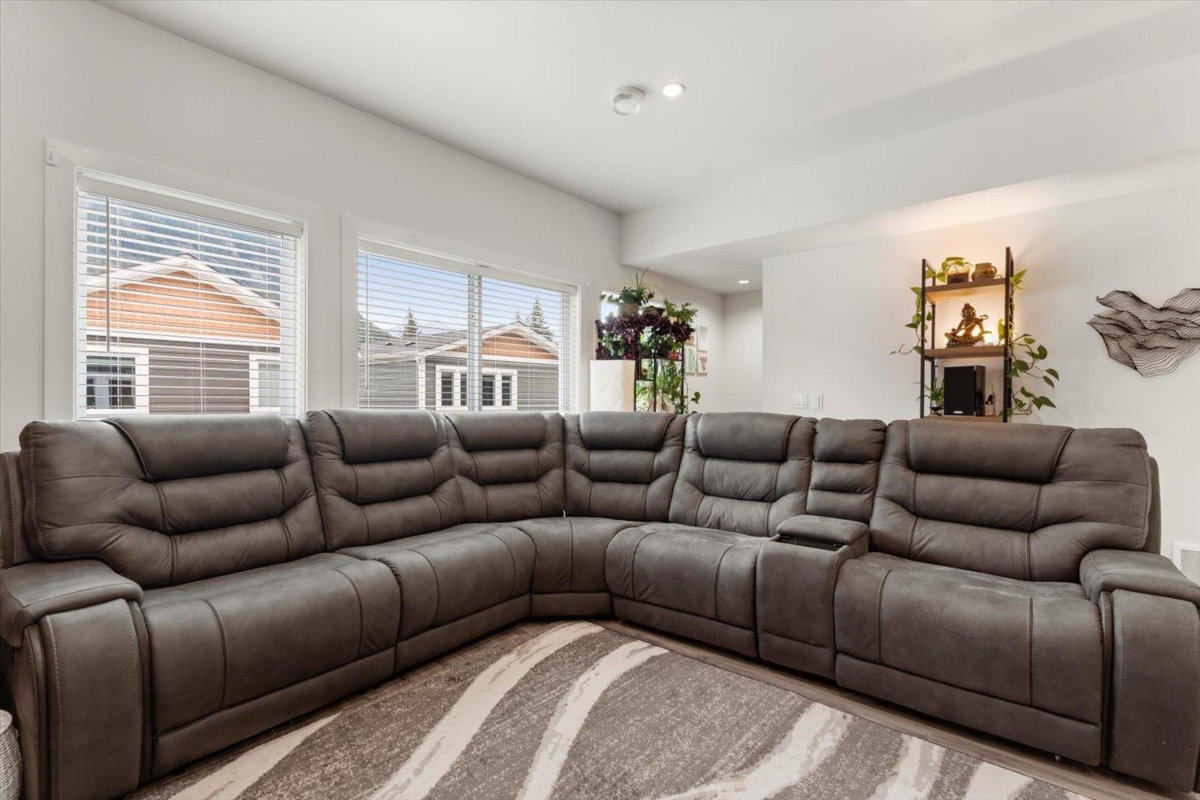Primary Bathroom Photo of 17 750 Hot Springs Road, Harrison Hot Springs, BC