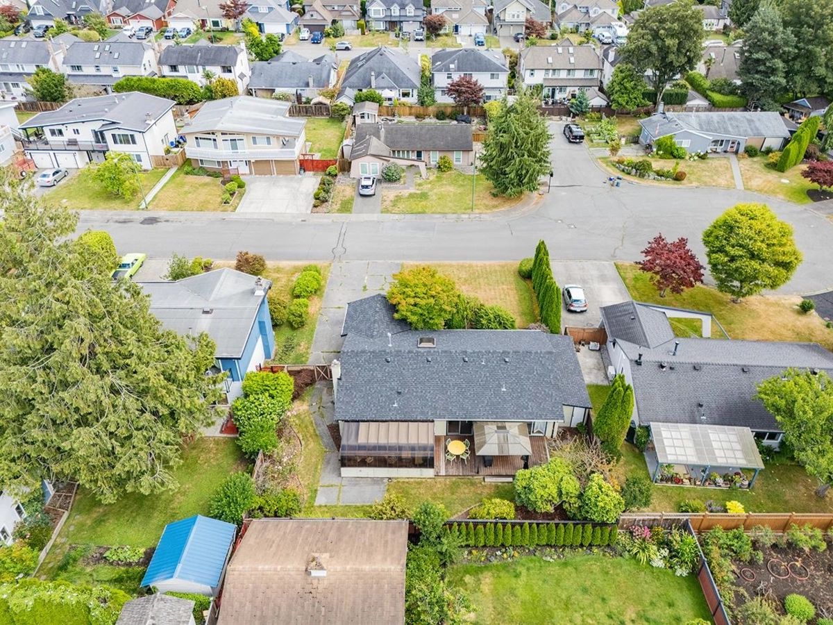 Kitchen Photo of 4643 55 Street, Delta, BC