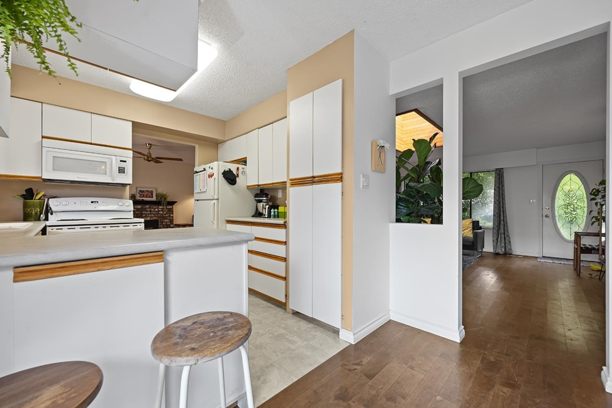 Loft / Bonus Room Photo of 4643 55 Street, Delta, BC