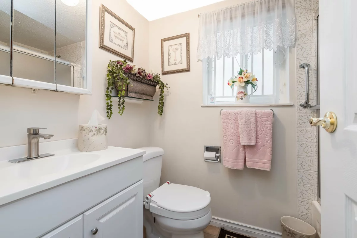 Backyard Photo of 5262 Clarendon Street, Vancouver, BC