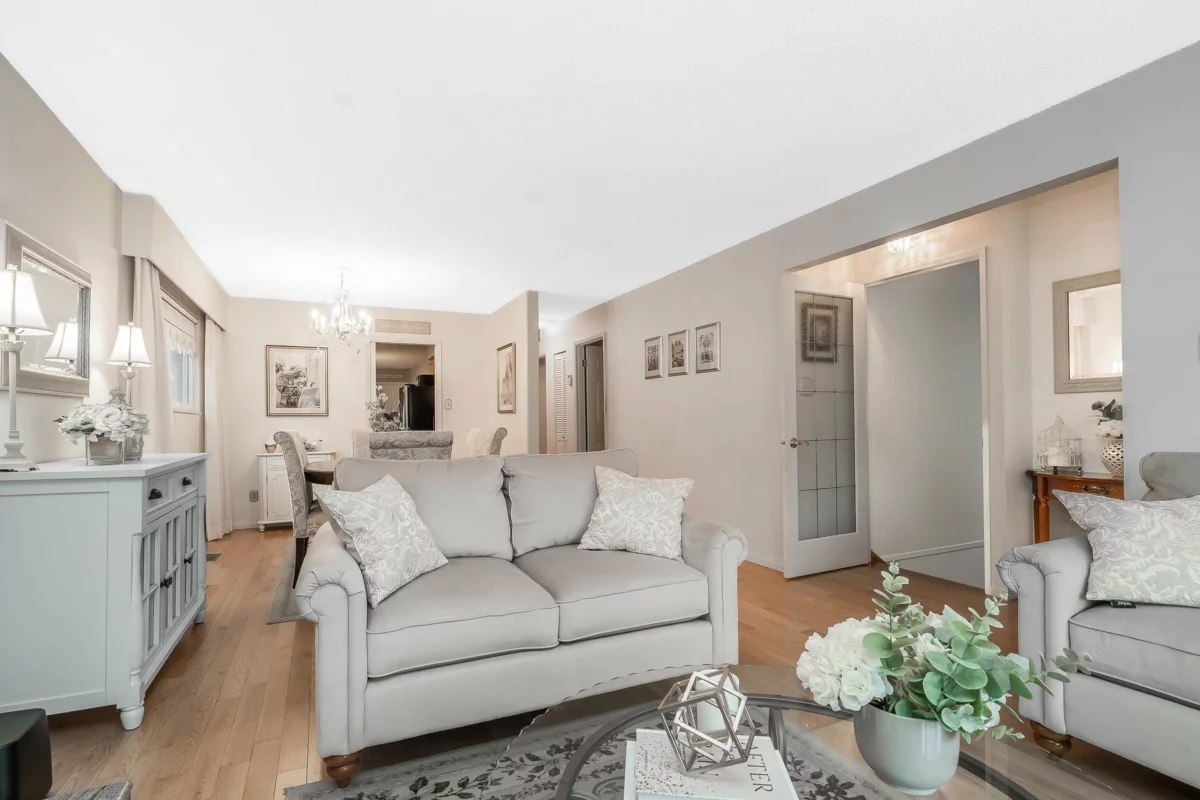 Dining Area Photo of 5262 Clarendon Street, Vancouver, BC