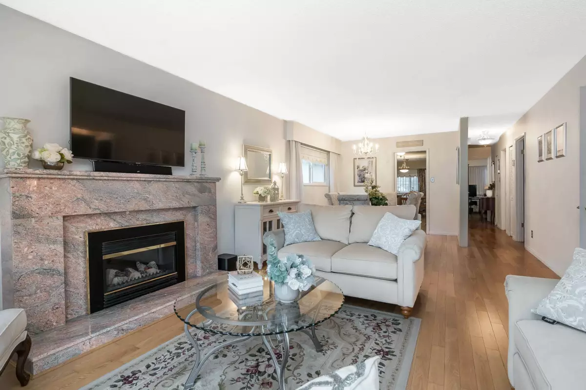 Kitchen Island Photo of 5262 Clarendon Street, Vancouver, BC