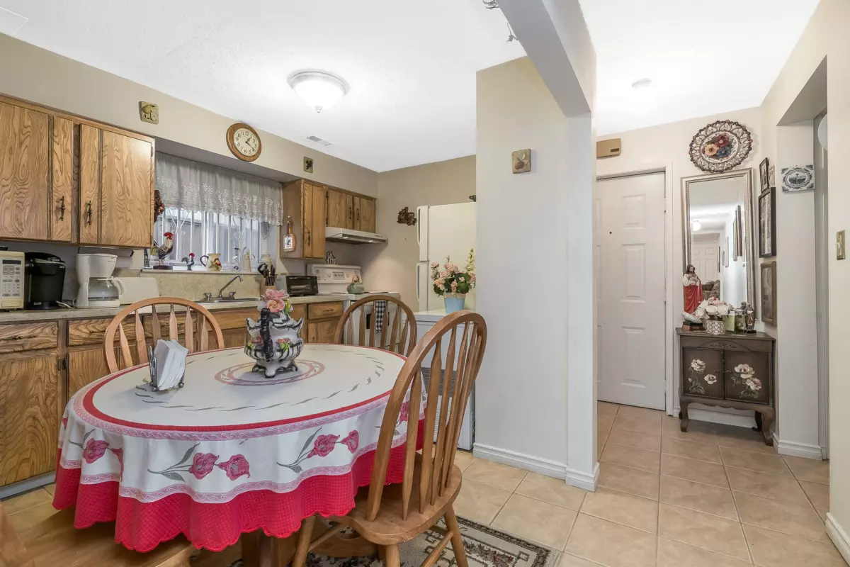 Mudroom Photo of 5262 Clarendon Street, Vancouver, BC
