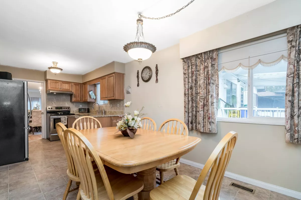 Primary Bathroom Photo of 5262 Clarendon Street, Vancouver, BC