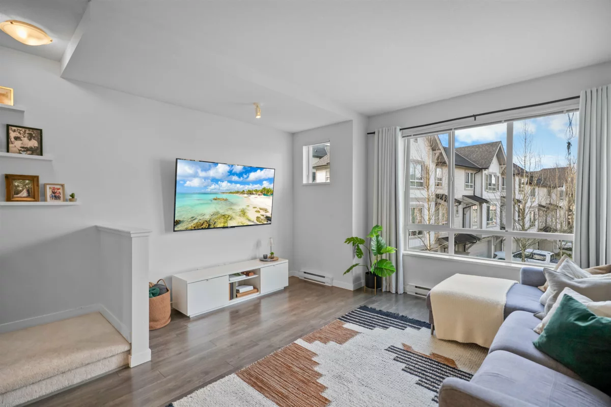 Family Room Photo of 27 30930 Westridge Place, Abbotsford, BC