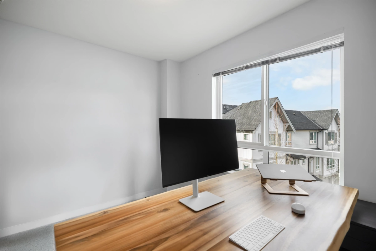 Guest Bathroom Photo of 27 30930 Westridge Place, Abbotsford, BC