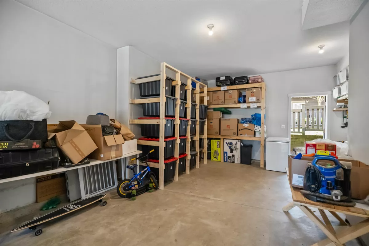 Swimming Pool Photo of 27 30930 Westridge Place, Abbotsford, BC