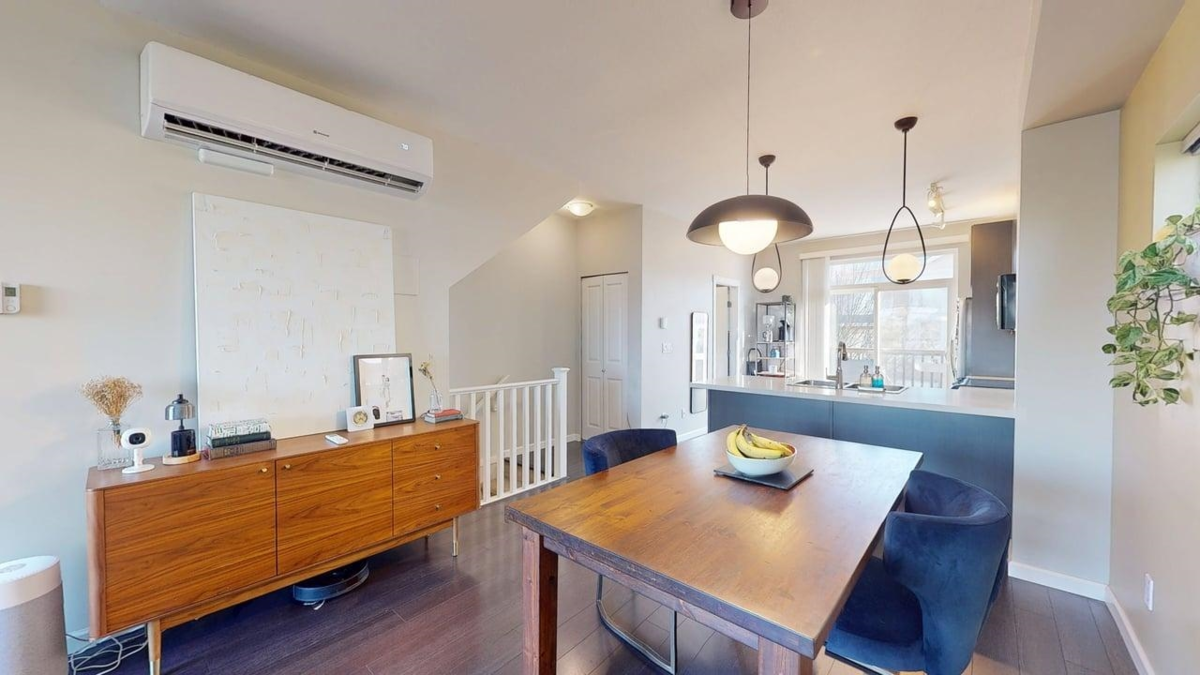 Kitchen Photo of 70 19505 68a Avenue, Surrey, BC