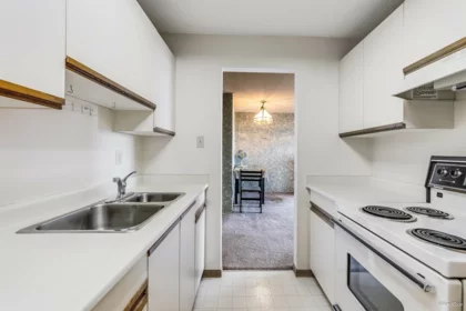 Guest Bathroom Photo of 1209 6631 Minoru Boulevard, Richmond, BC