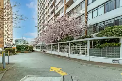 Hallway Photo of 1209 6631 Minoru Boulevard, Richmond, BC