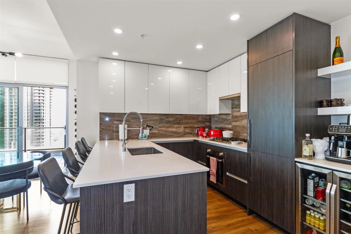 Dining Area Photo of 1903 1888 Gilmore Avenue, Burnaby, BC