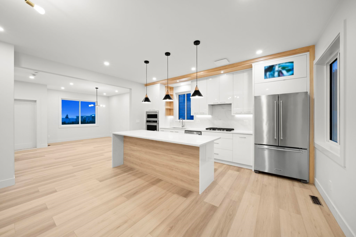 Primary Bedroom Photo of 2 3881 Hurst Street, Burnaby, BC