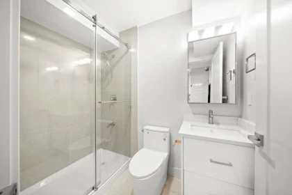 Hallway Photo of 2 3881 Hurst Street, Burnaby, BC