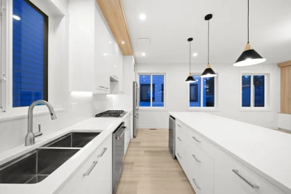 Kitchen Island Photo of 2 3881 Hurst Street, Burnaby, BC