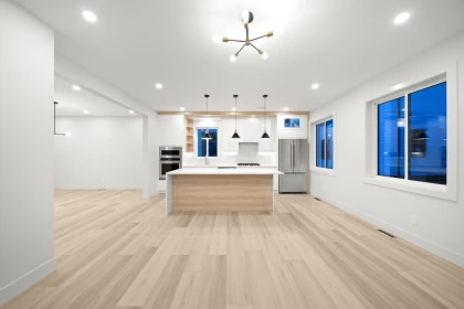 2 3881 Hurst Street, Burnaby, BC
