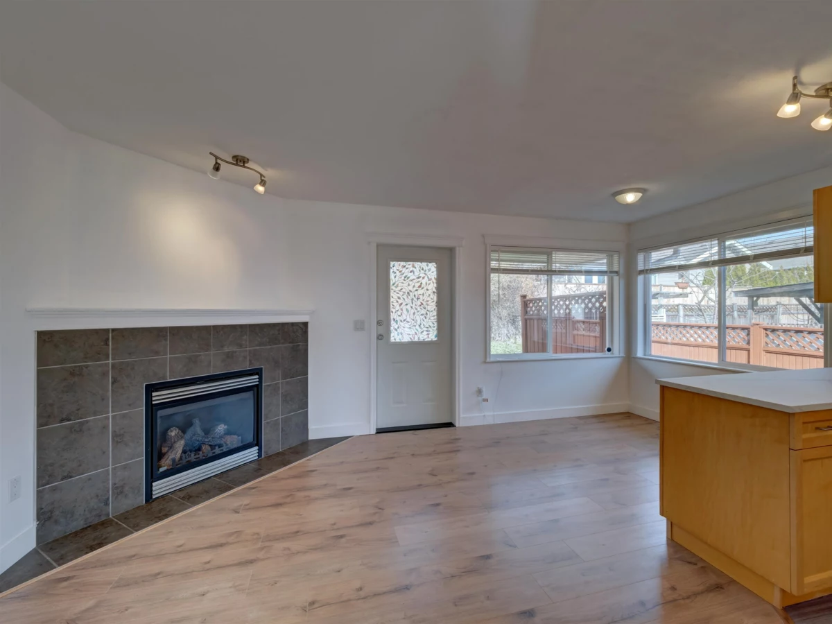 Guest Bathroom Photo of 5683 Emily Way, Sechelt, BC