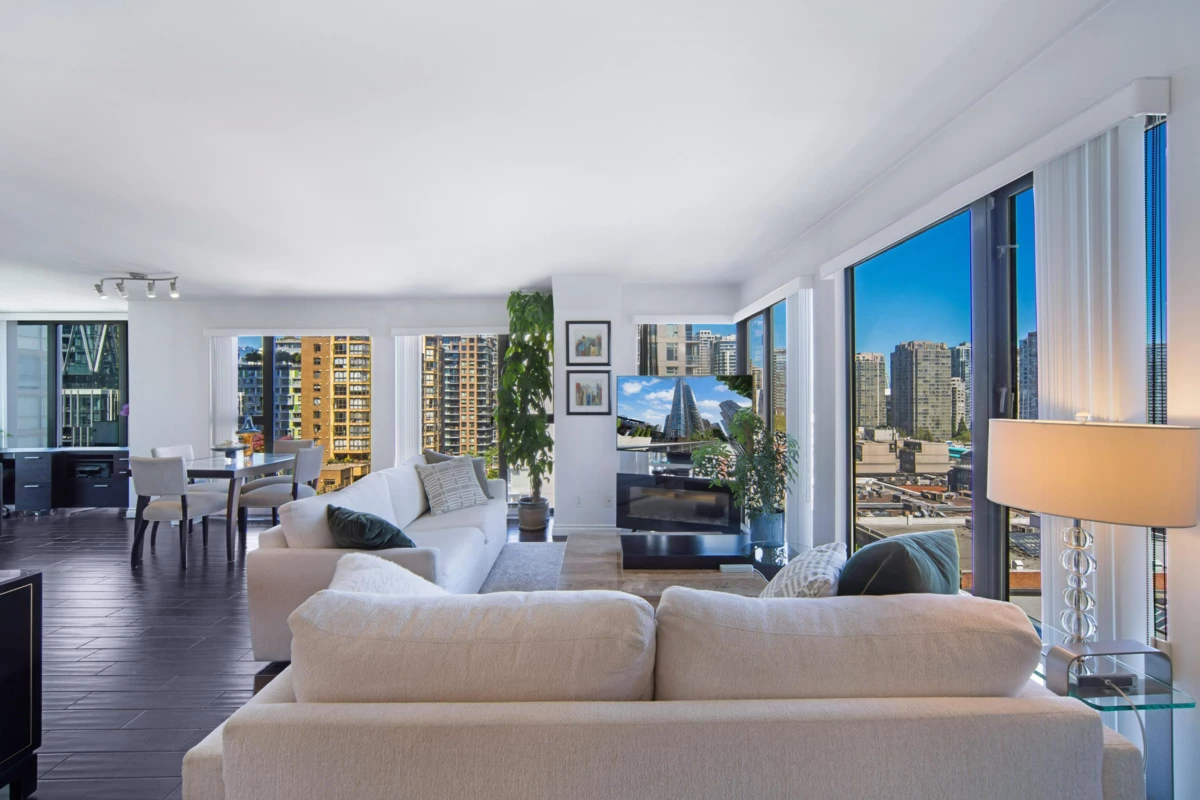 Breakfast Nook Photo of 1105 1155 Homer Street, Vancouver, BC