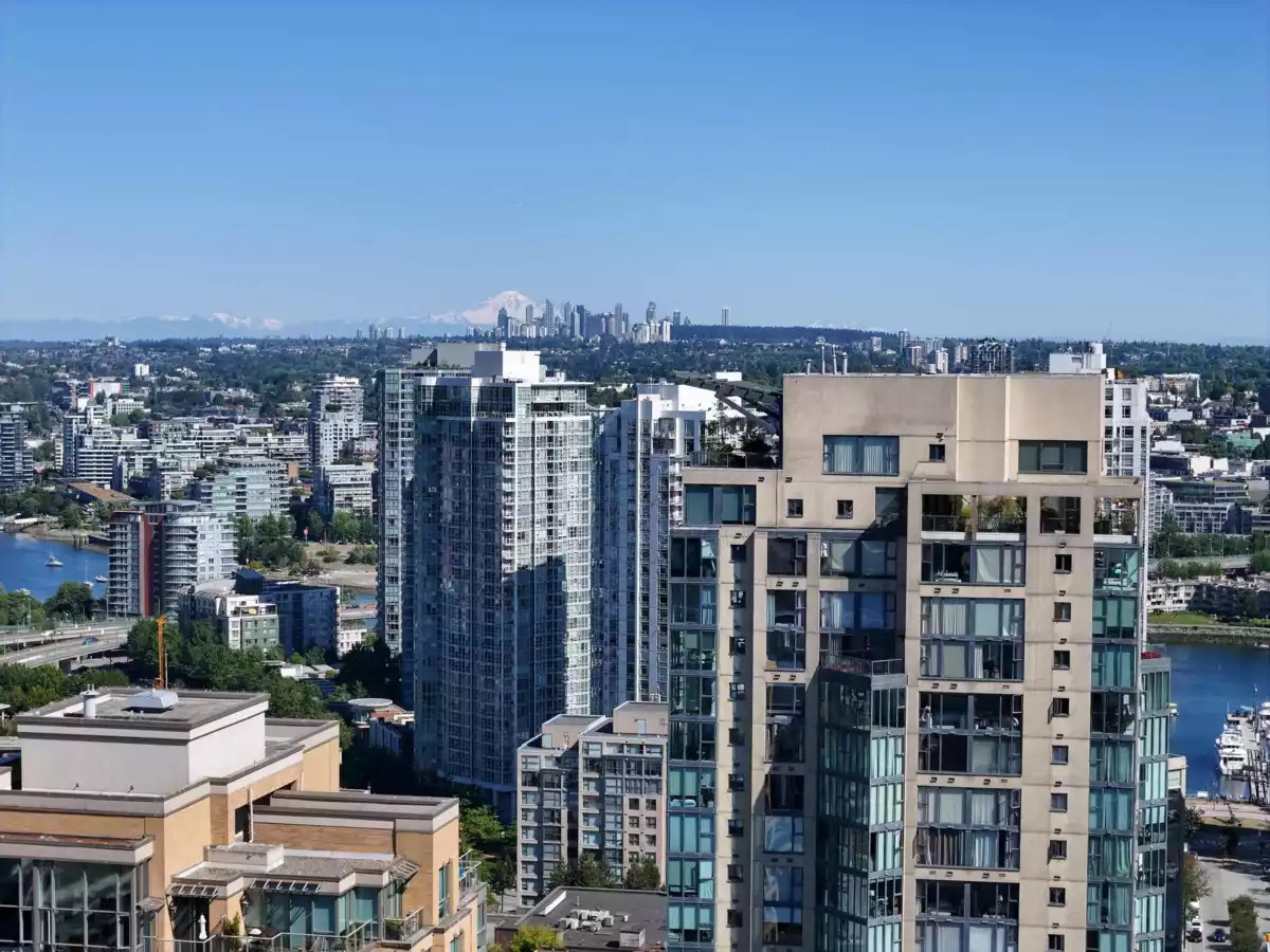 Community Amenities Photo (Clubhouse) of 1105 1155 Homer Street, Vancouver, BC