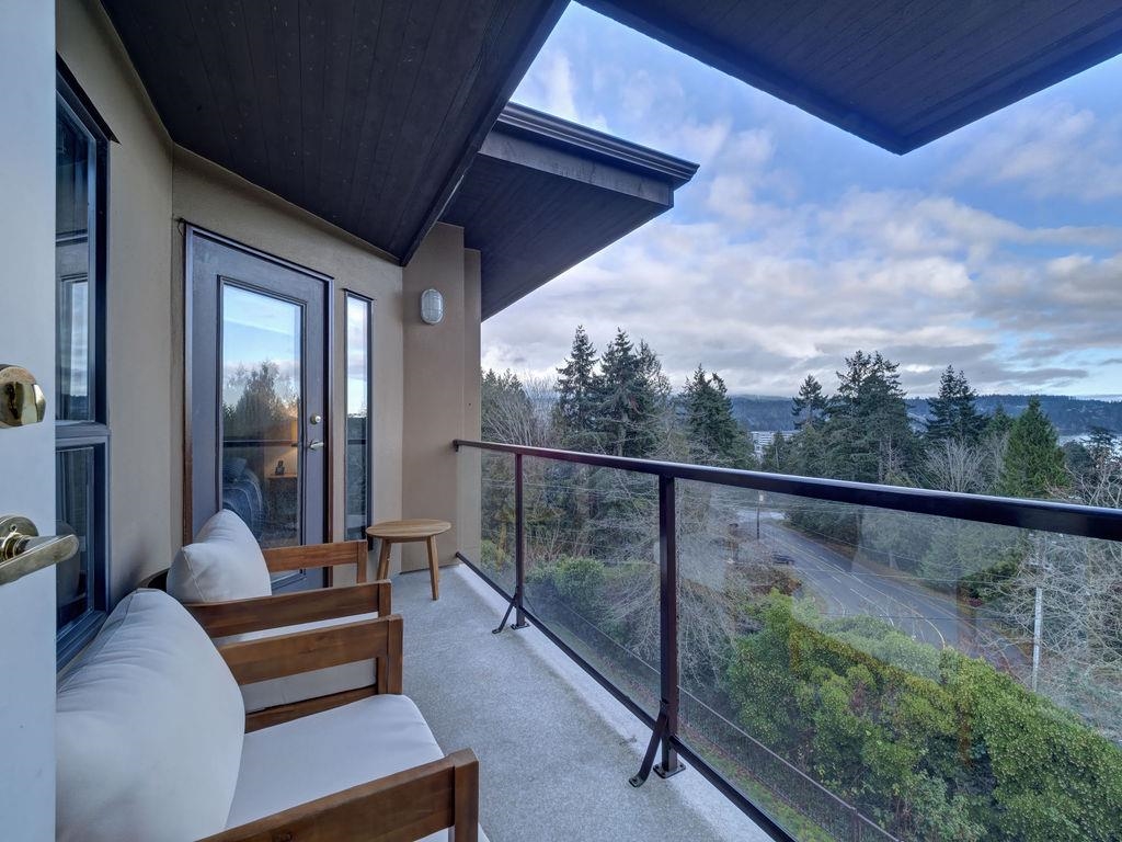 Bedroom 3 Photo of 405 5855 Cowrie Street, Sechelt, BC