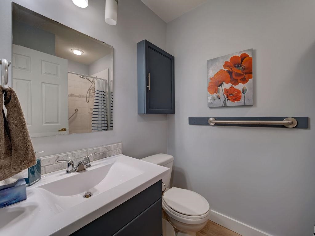 Garden / Landscaping Photo of 405 5855 Cowrie Street, Sechelt, BC