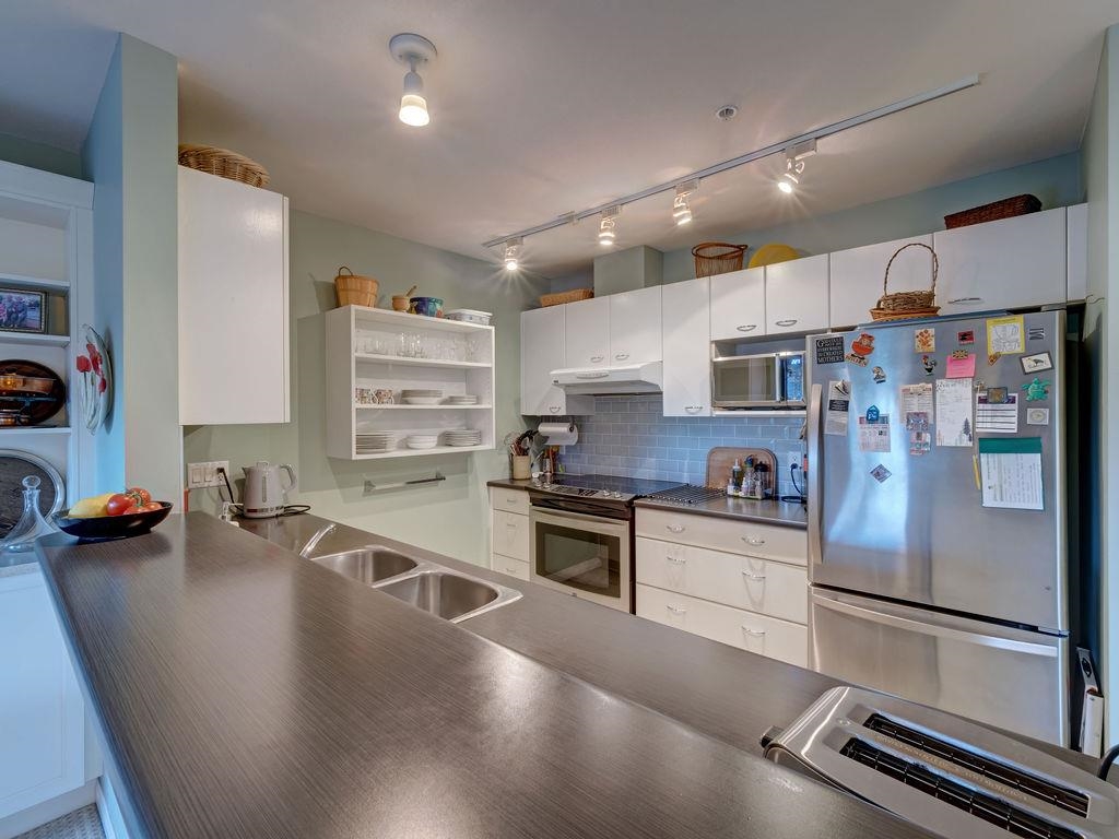 Loft / Bonus Room Photo of 405 5855 Cowrie Street, Sechelt, BC