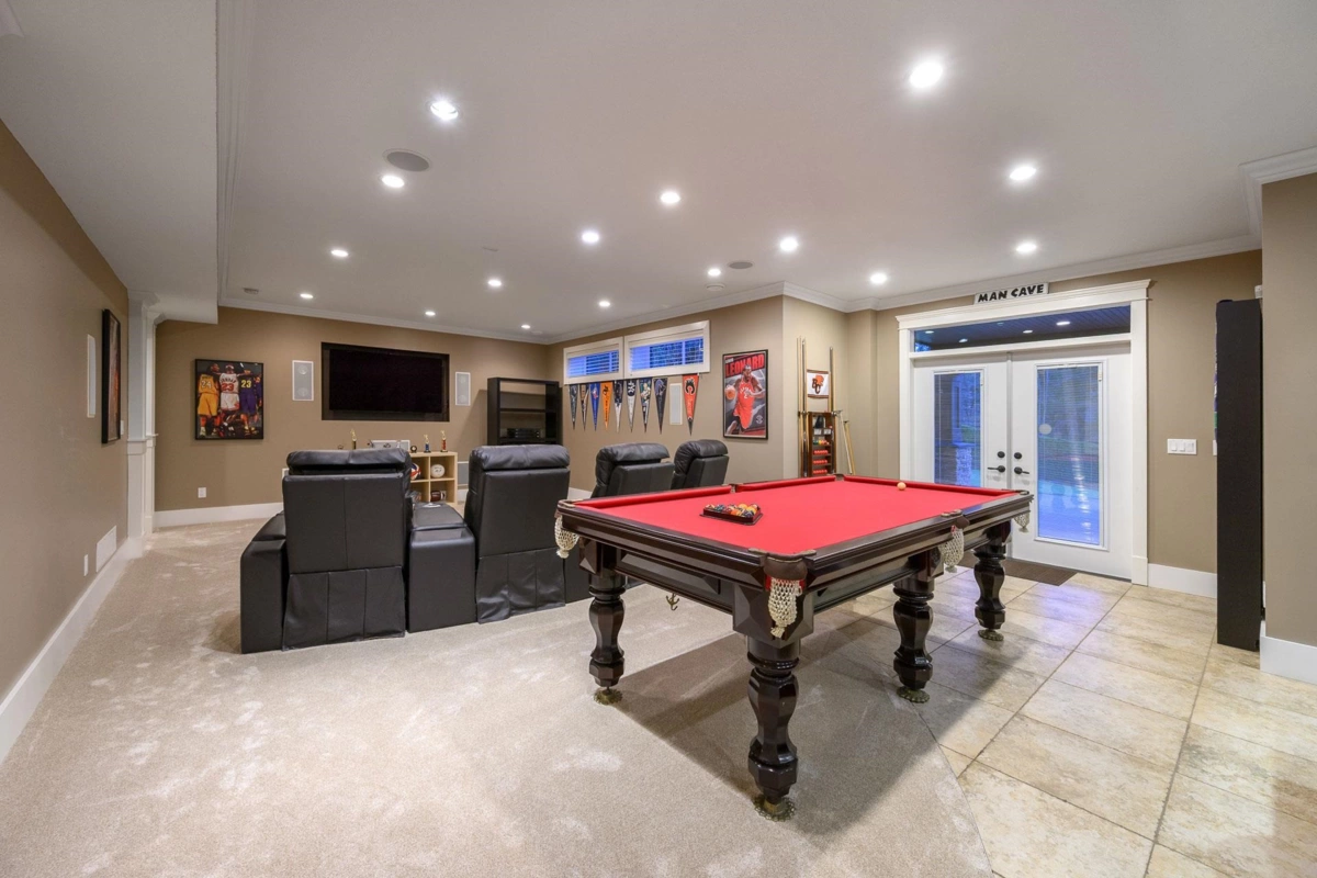 Hot Tub / Spa Photo of 1062 Magnolia Way, Anmore, BC