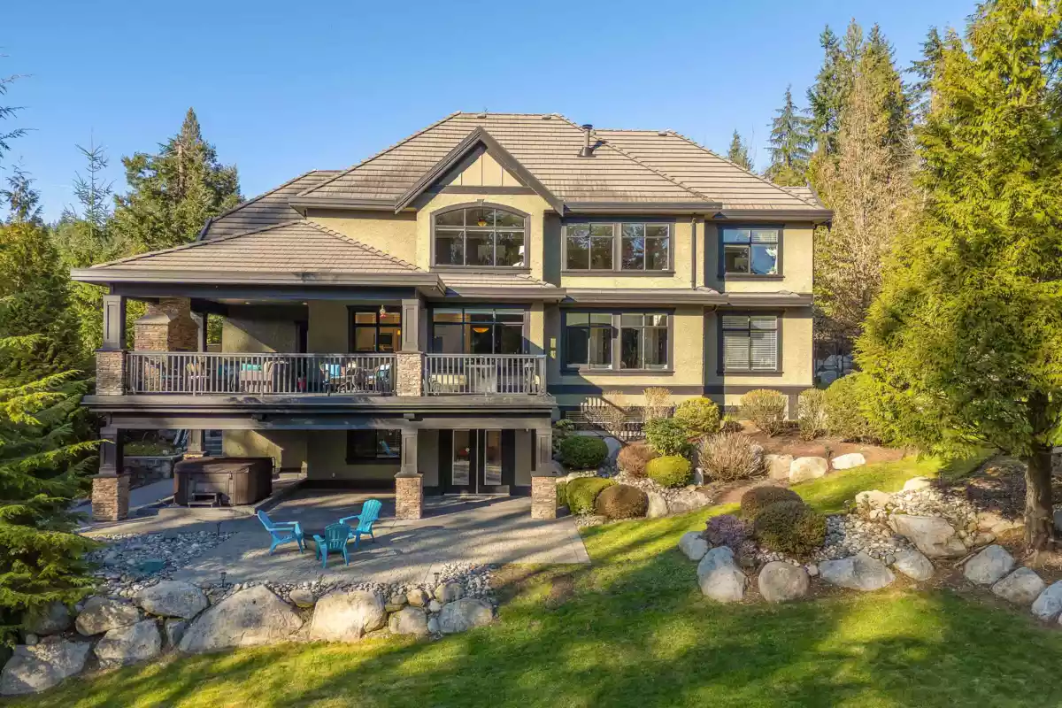 Kitchen Photo of 1062 Magnolia Way, Anmore, BC