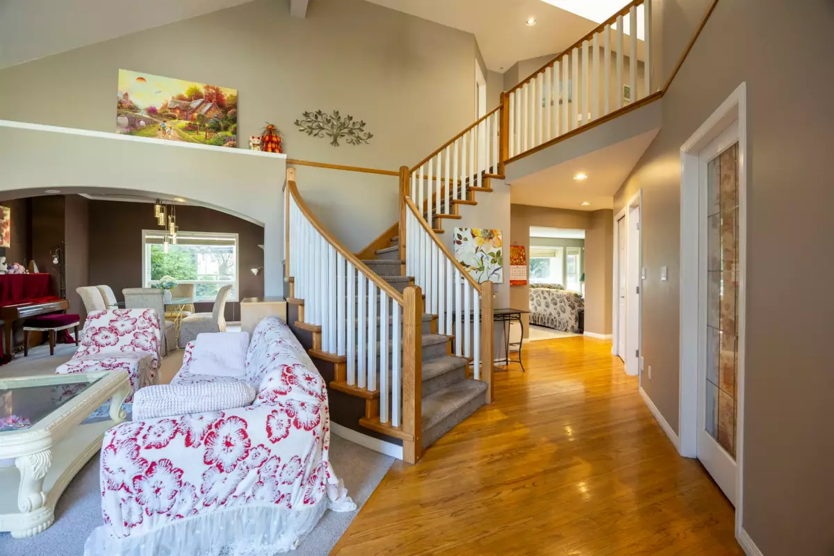 Breakfast Nook Photo of 7881 154 Street, Surrey, BC