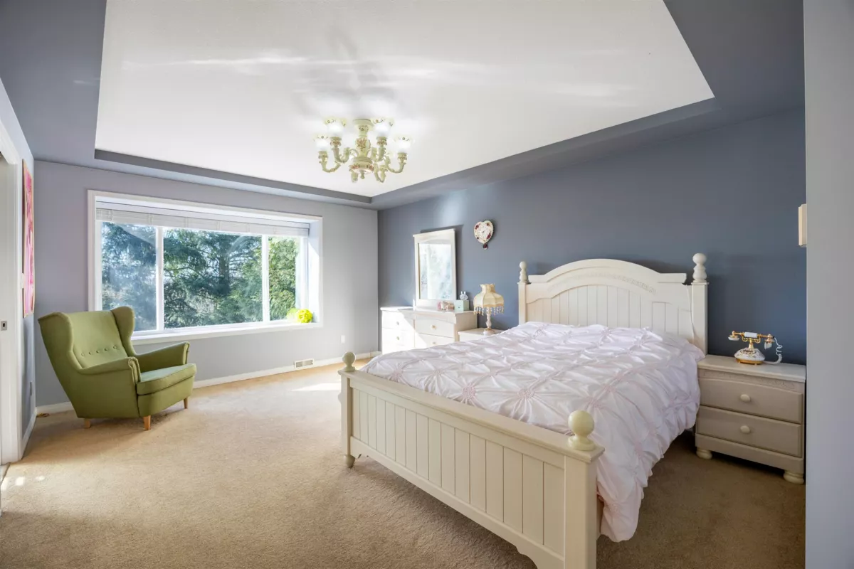 Entry Foyer Photo of 7881 154 Street, Surrey, BC