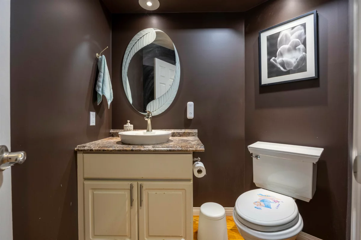 Front Yard Photo of 7881 154 Street, Surrey, BC