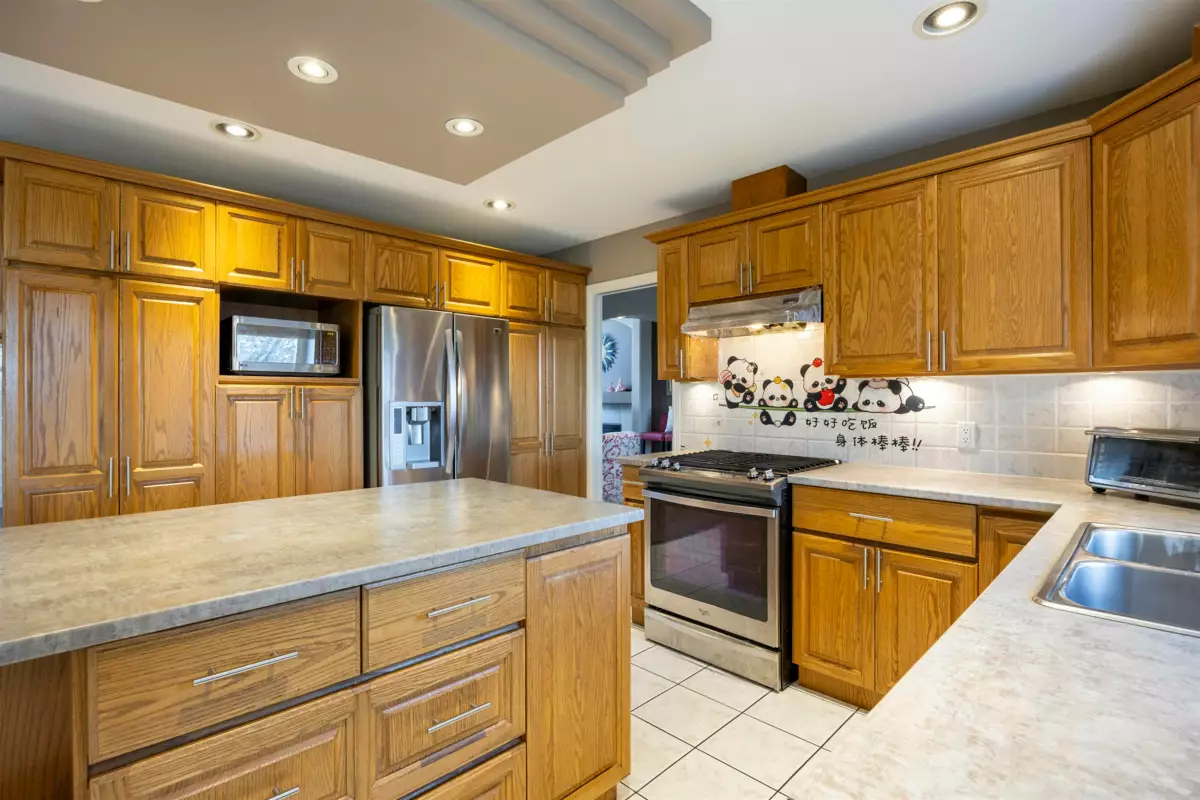 Laundry Room Photo of 7881 154 Street, Surrey, BC