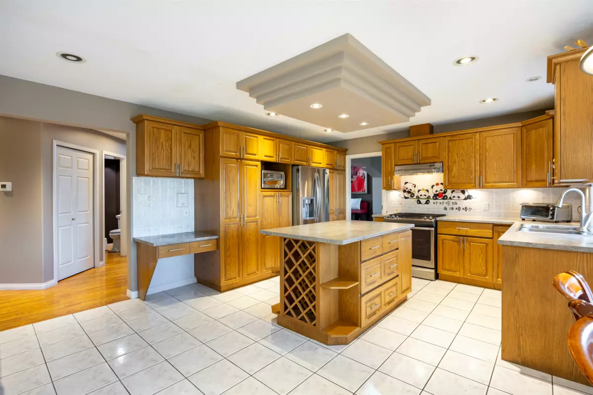 Loft / Bonus Room Photo of 7881 154 Street, Surrey, BC