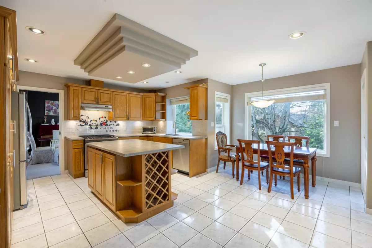 Mudroom Photo of 7881 154 Street, Surrey, BC