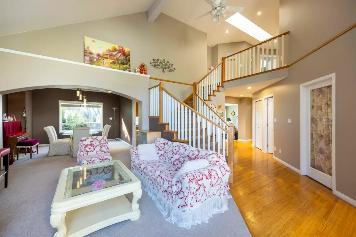 Primary Bathroom Photo of 7881 154 Street, Surrey, BC