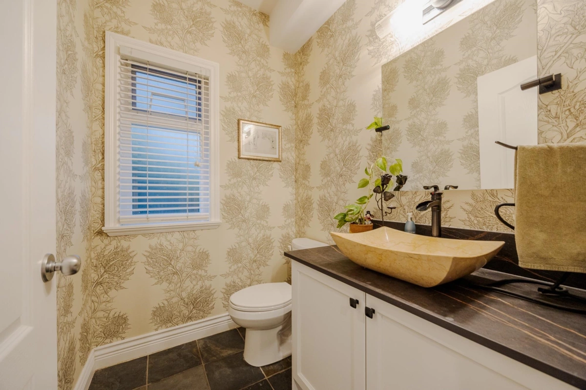 Entry Foyer Photo of 13250 237a Street, Maple Ridge, BC