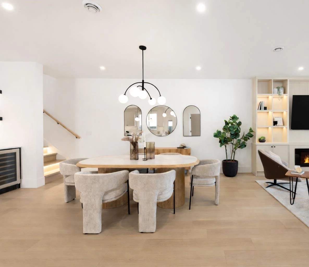 Dining Area Photo of 102 646 Girard Avenue, Coquitlam, BC