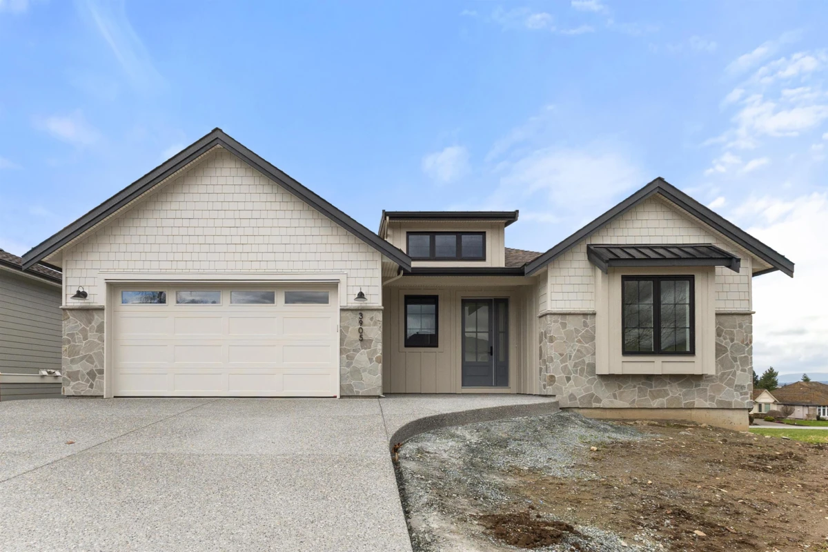 Exterior Rear Photo of 3905 Latimer Street, Abbotsford, BC