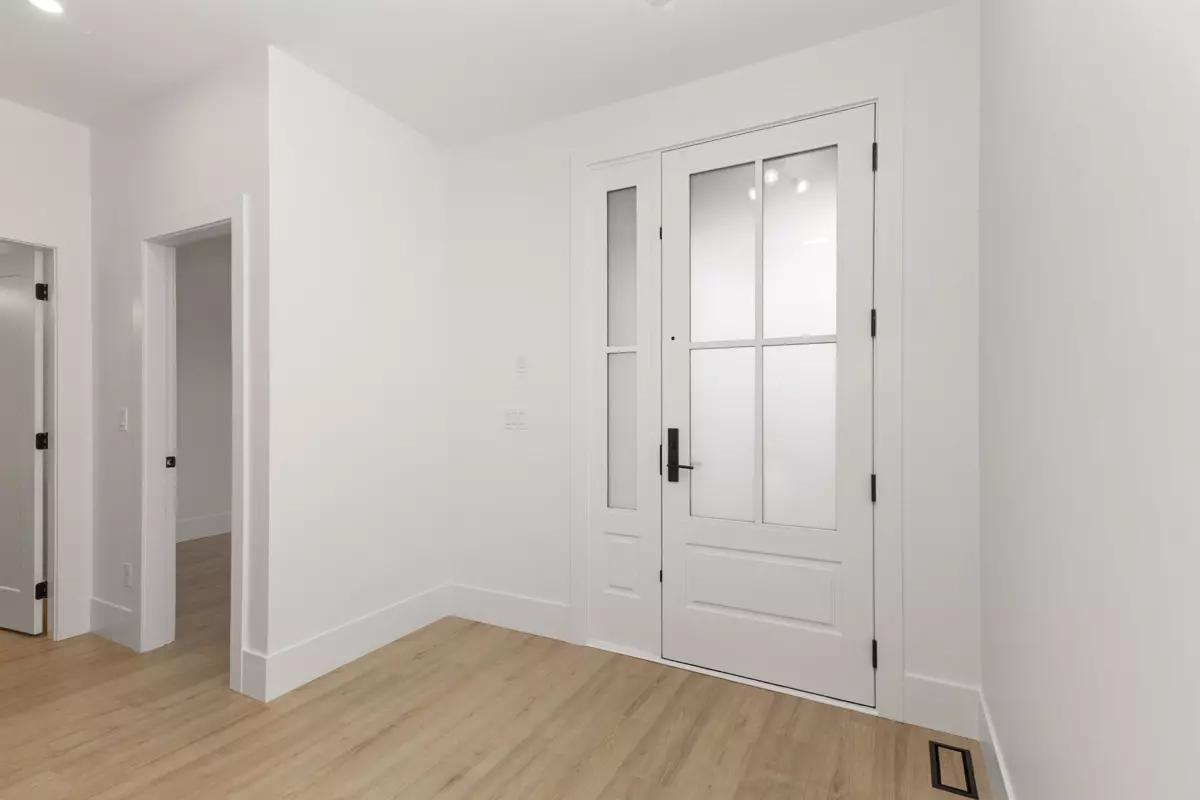 Family Room Photo of 3905 Latimer Street, Abbotsford, BC
