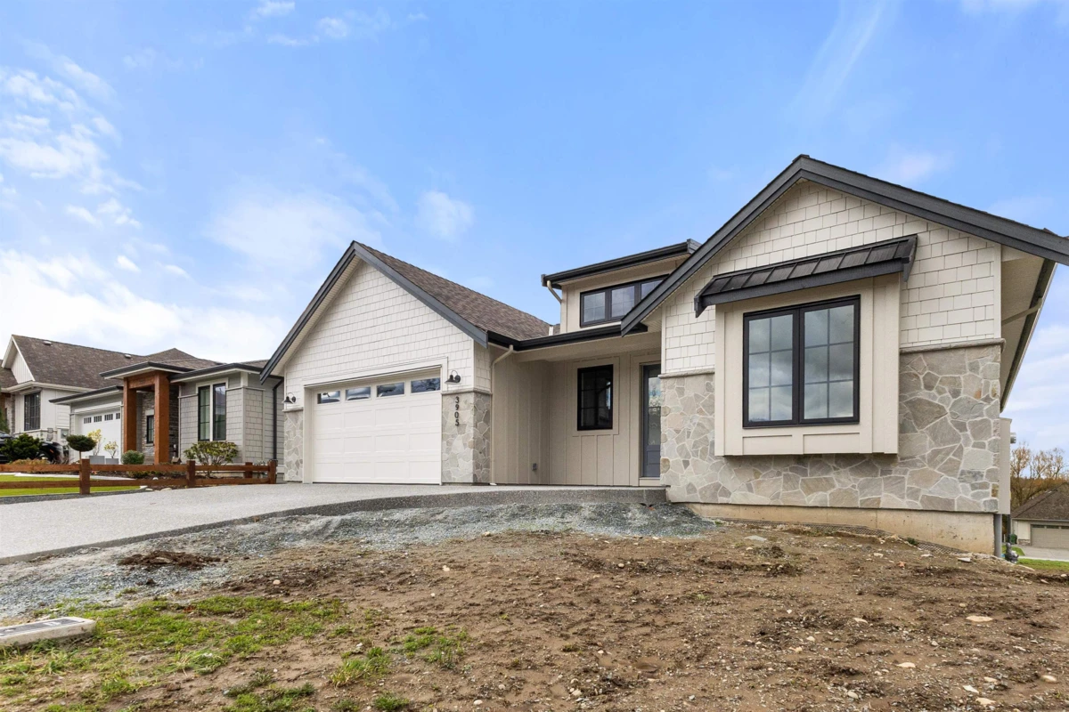 Living Room Photo of 3905 Latimer Street, Abbotsford, BC
