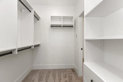 Laundry Room Photo of 3905 Latimer Street, Abbotsford, BC