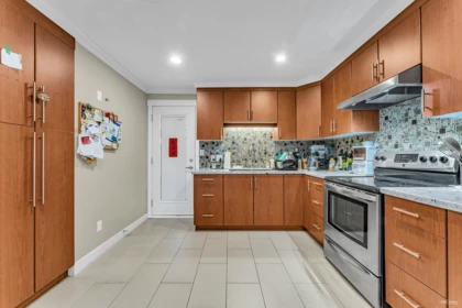 Breakfast Nook Photo of 3951 Slocan Street, Vancouver, BC