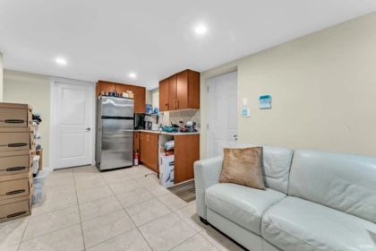 Office / Den Photo of 3951 Slocan Street, Vancouver, BC