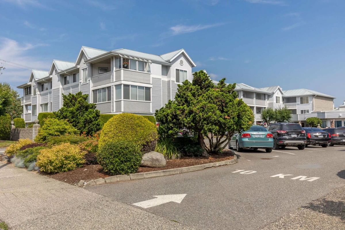 Exterior Rear Photo of 307 32823 Landeau Place, Abbotsford, BC