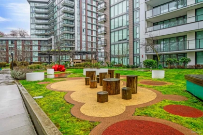 Outdoor Deck Photo of 901 3200 Corvette Way, Richmond, BC
