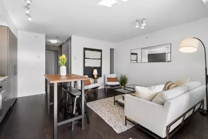 806 999 Seymour Street, Vancouver, BC, Vancouver — Apartment/Condo for sale