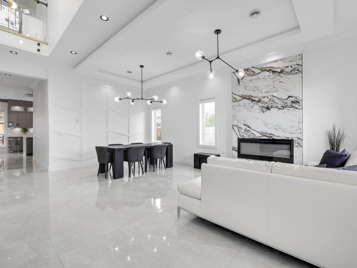 Living Room Photo of 12036 Osier Place, Surrey, BC