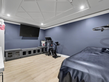 Hallway Photo of 12036 Osier Place, Surrey, BC