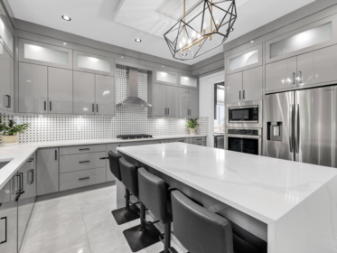 Kitchen Island Photo of 12036 Osier Place, Surrey, BC